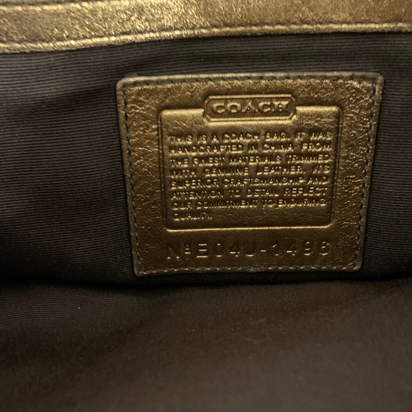 SALE❤️❤️❤️Coach Tan and Gold Shoulder Bag - Picture 3 of 5